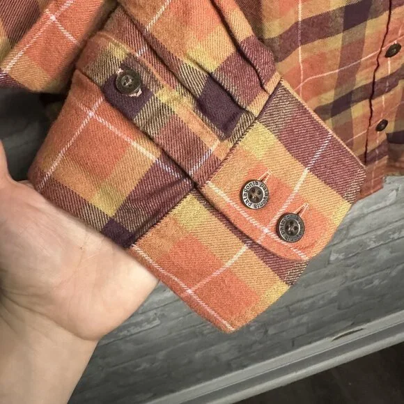 Patagonia Womens LS Organic Cotton Midweight Fjord Flannel NWT Size XS (Burl Red - Picture 12 of 15